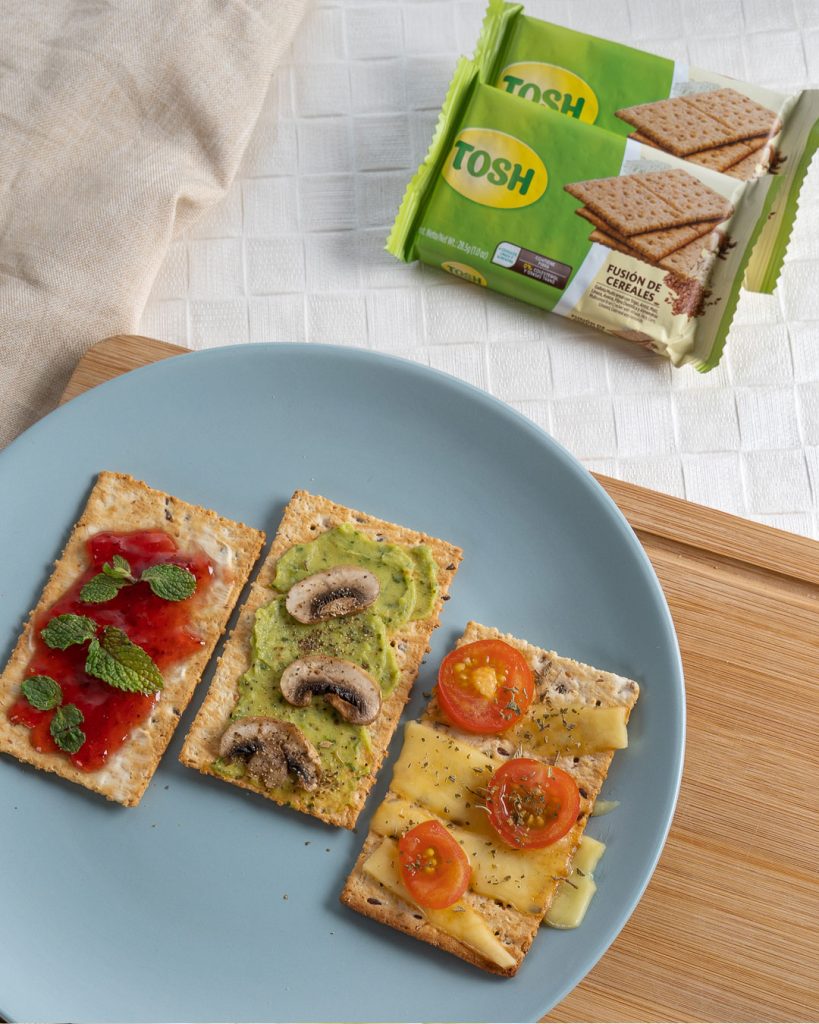 Boquitas saladas con Galleta Fusion de Cereales Tosh
